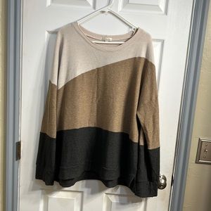 Nine Britton Women’s Brown Sweater. Size 2XL. Pre-Owned in Good Condition.
